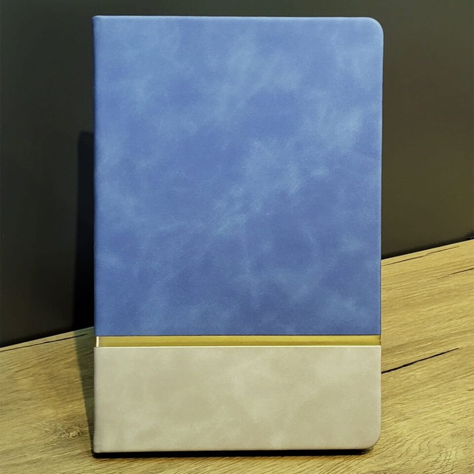 Altın Şeritli Deri Not Defteri