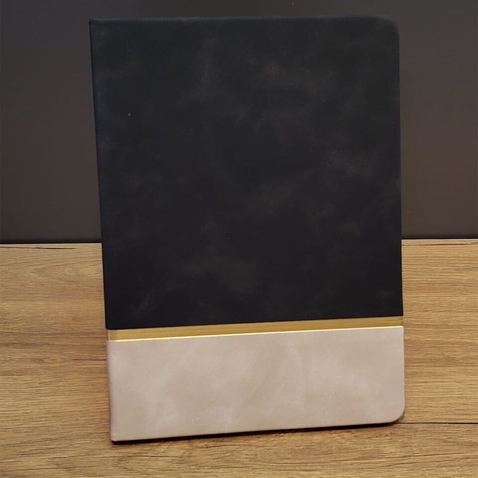 Altın Şeritli Deri Not Defteri