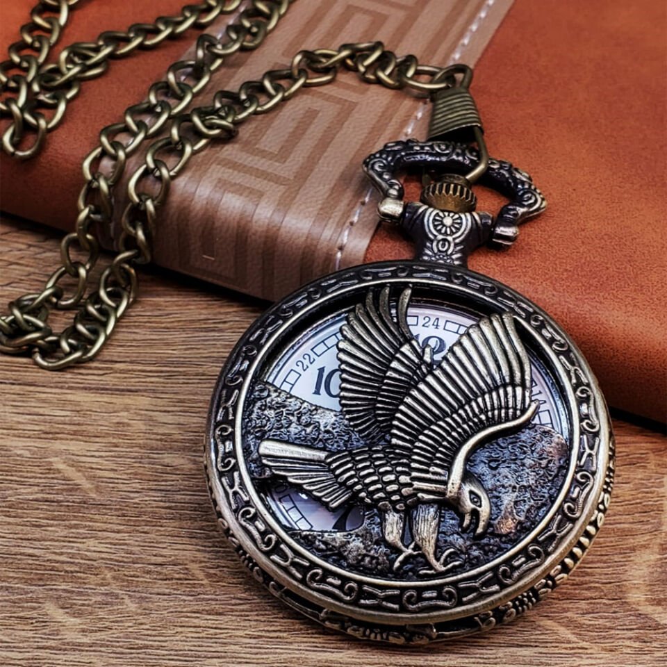 Kartal Tasarımlı Köstekli Saat