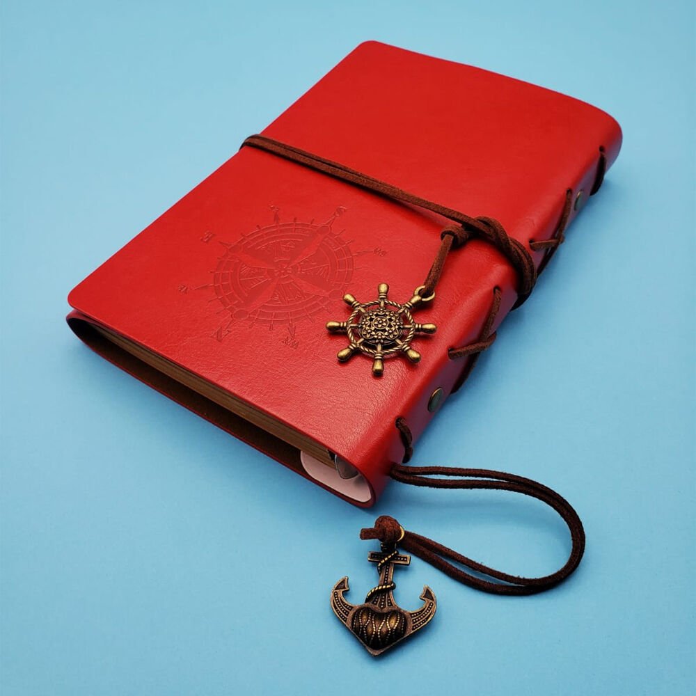 Küçük Boy Pusula Tasarımlı Deri Defter Kırmızı