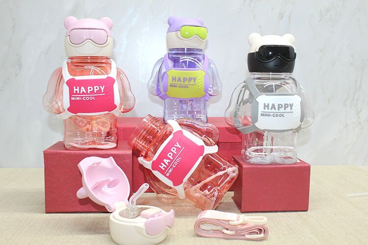 Sevimli 3D Desenli Su Matarası Bpa İçermez