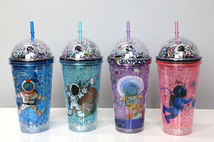 Sevimli Astronot Işıklı Pipetli Pullu Suluk & Bardak 400 Ml