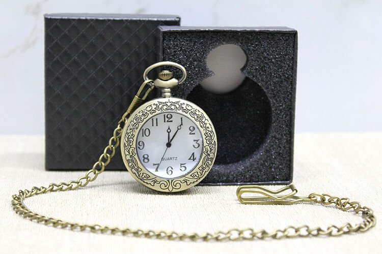 Özel Kutulu Antik Köstekli Saat