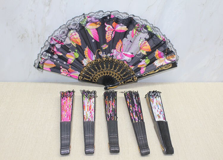 Plastik Renkli Yelpaze