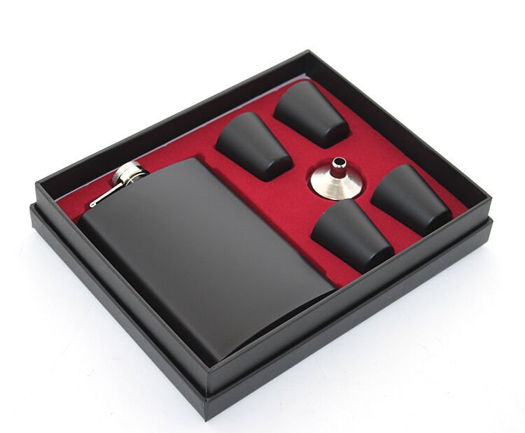 Paslanmaz Çelik 4 Shot Bardaklı Matara Seti