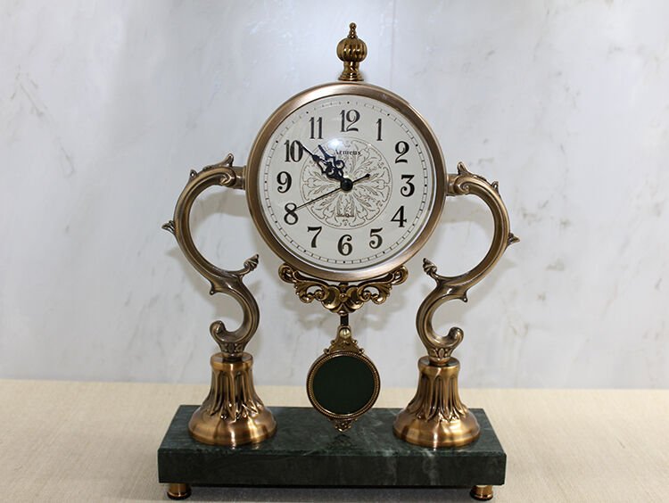 Altı Mermer Sarkaçlı Masa Üstü Saat