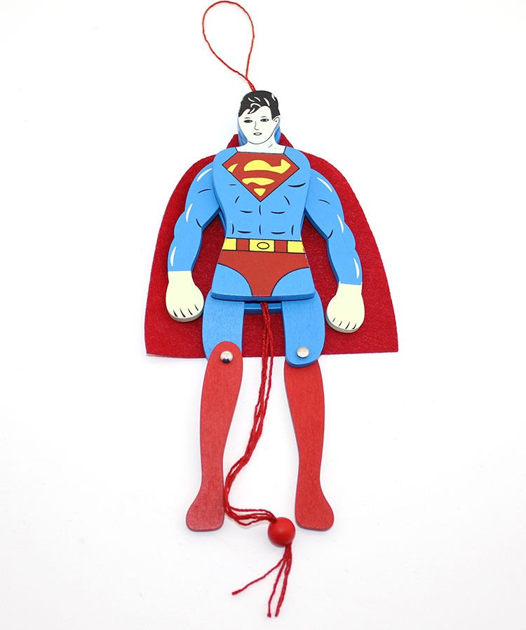 Ahşap Salanan Süperman Figürü