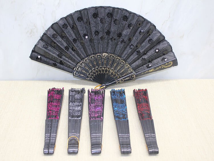 Plastik Pullu Yelpaze