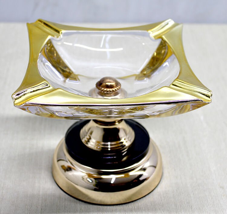 Metal Ayaklı Cam Küllük