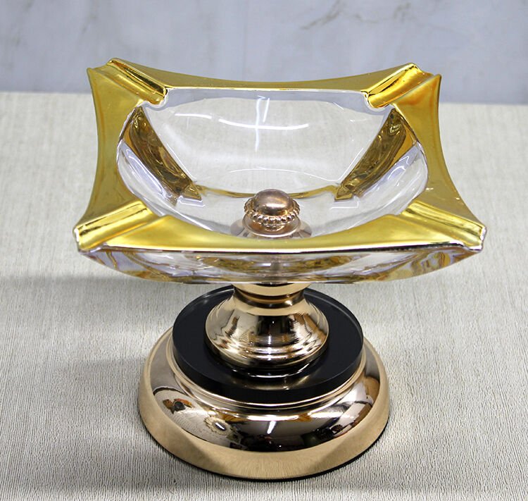 Metal Ayaklı Cam Küllük