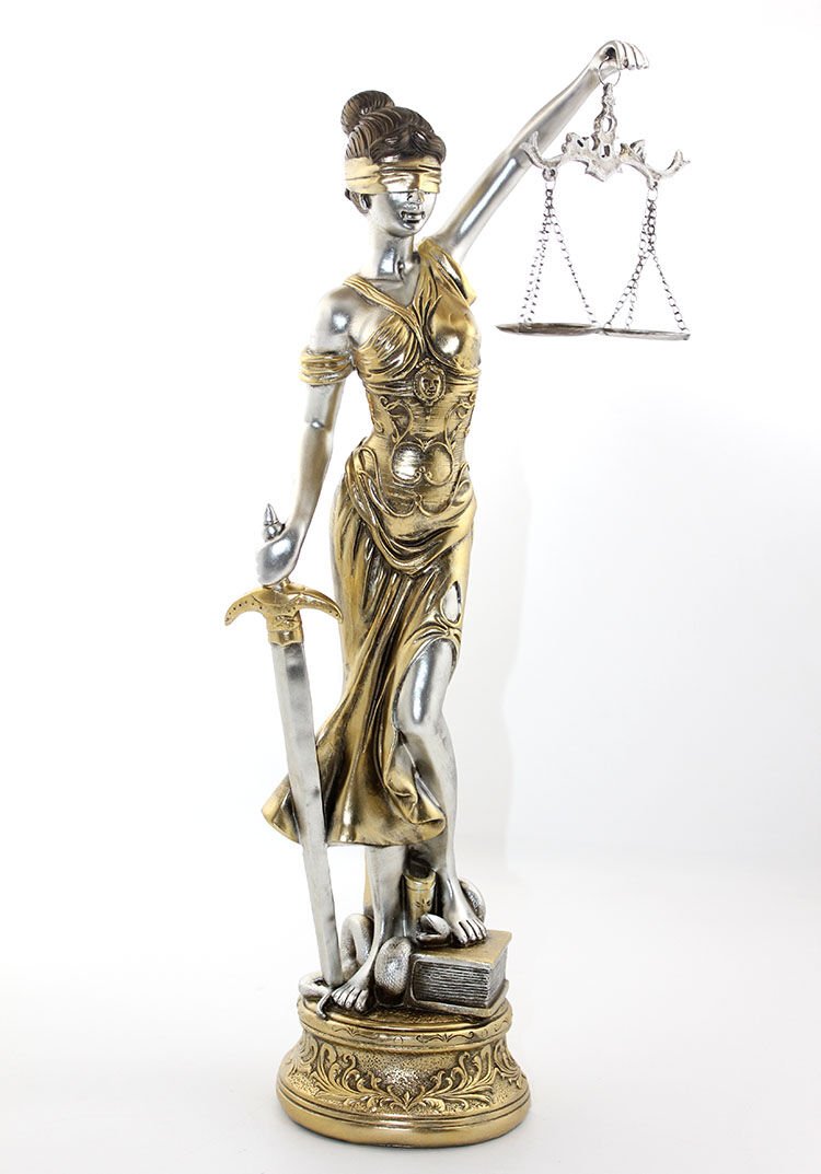 Polyester Adalet Terazis Figürü