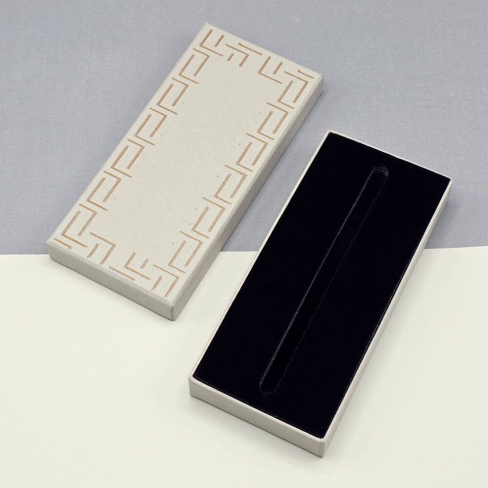 Krem Renk Desenli Kalem Kutusu