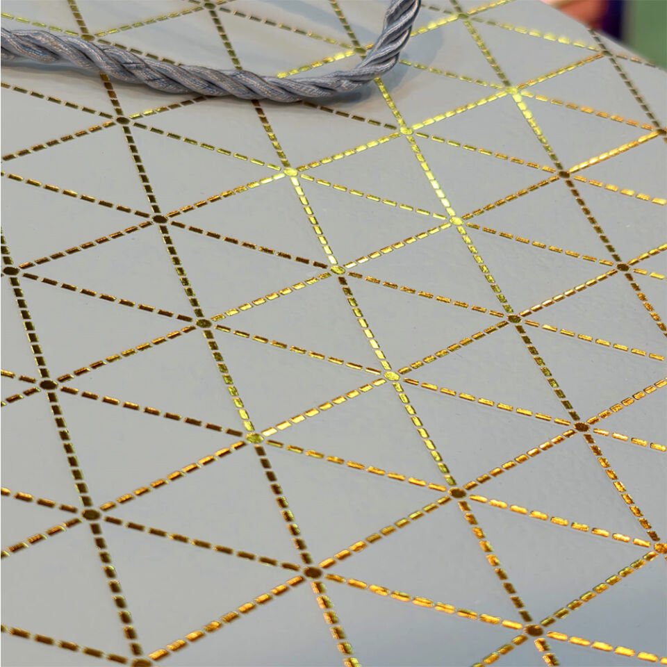 Büyük Boy Beyaz Desenli Hediye Çantası