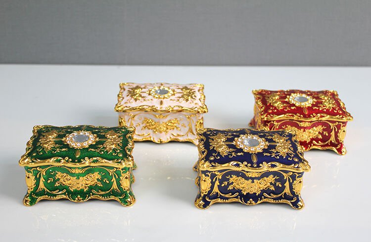 Swaroski Taşlı Kutu