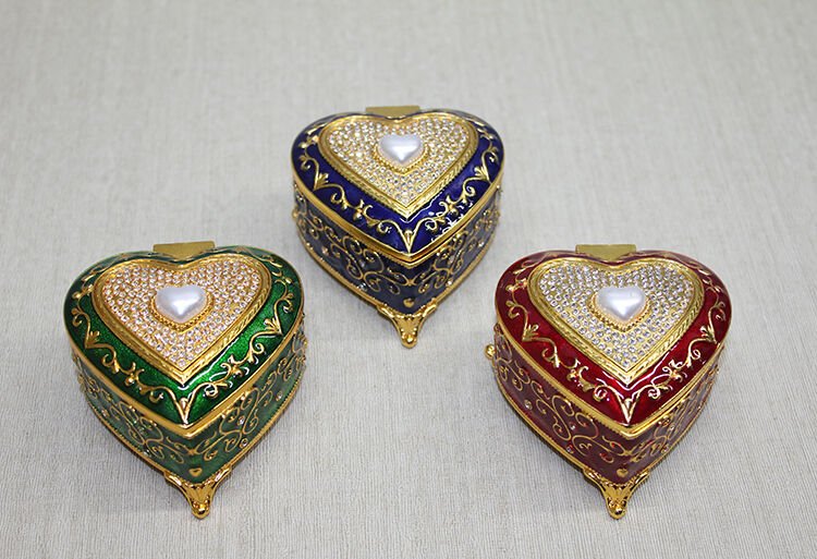 Swaroski Taşlı Kutu