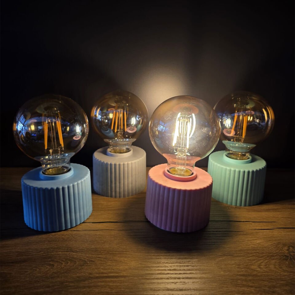 Ampül Tasarımlı Retro Masa Lambası