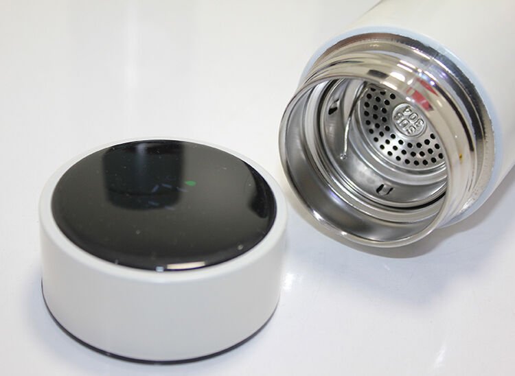 Anime Baskılı Digital Göstergeli Termos 500 Ml