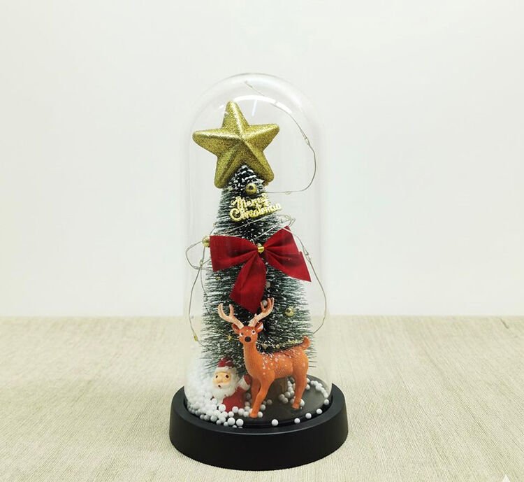 Yılbaşı Temalı Işıklı Dekoratif Cam Fanus