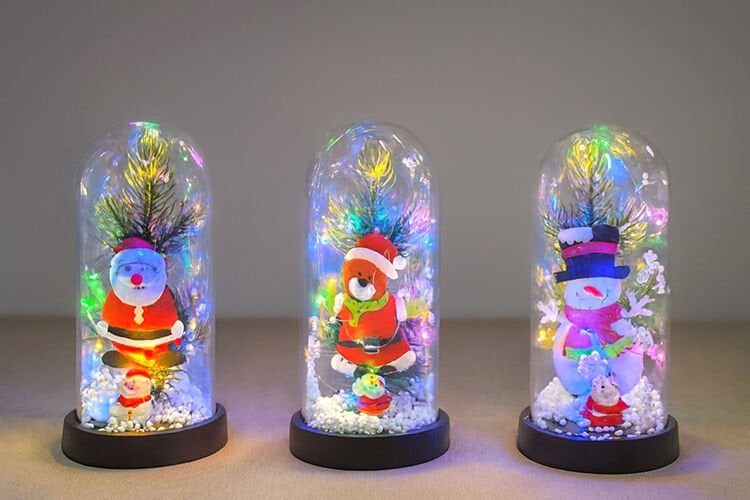 Yılbaşı Temalı Işıklı Dekoratif Cam Fanus