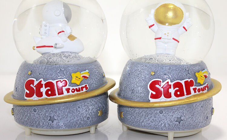 Kar Küresi Işıklı Müzikli Küre 13 Cm