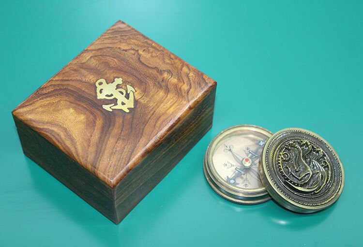 Ahşap Kutulu Pirinç Pusula